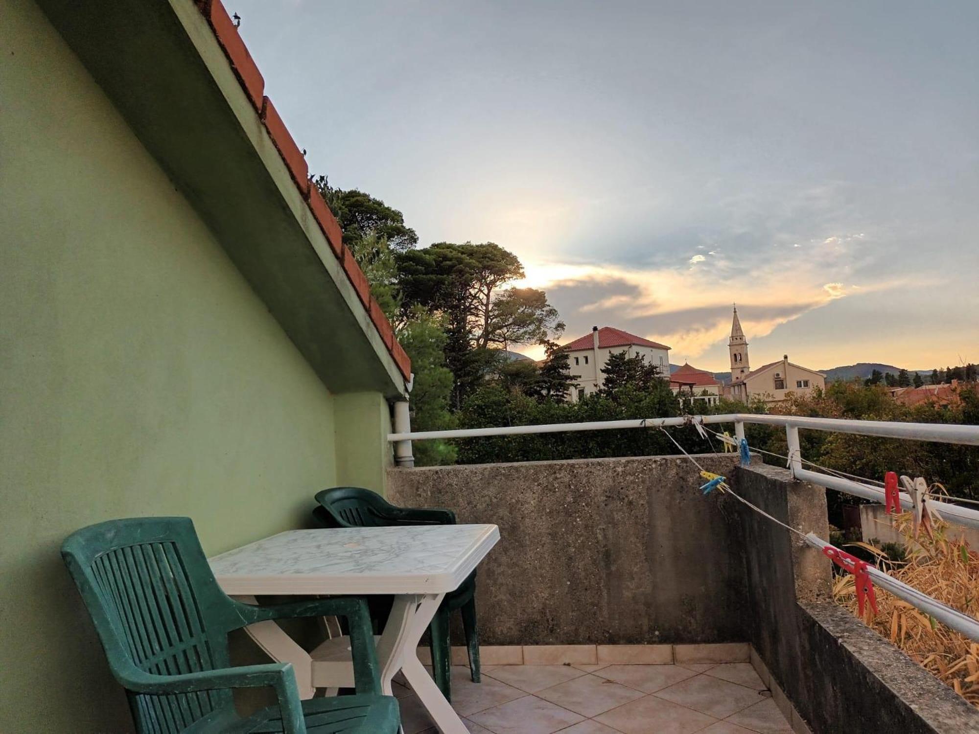 Guest house And By The Sea Jelsa, Hvar - 4602 Jelsa (Hvar)